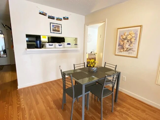 Foto del edificio - 303 Smith Level Rd