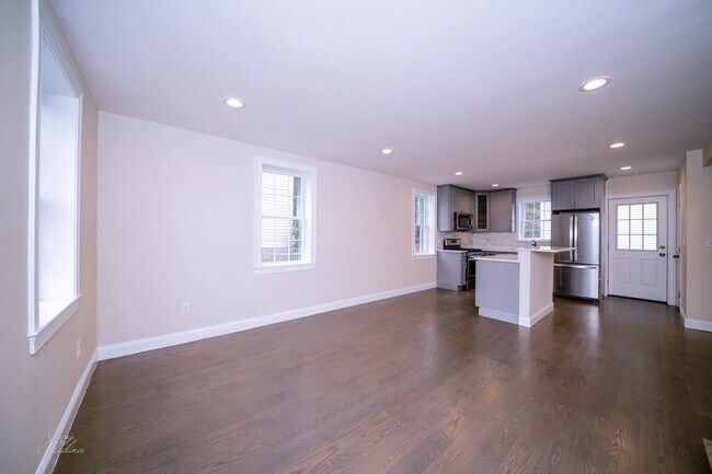 Building Photo - 1272 Boylston St
