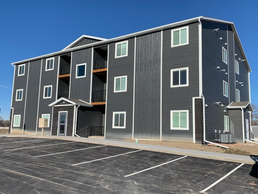 Primary Photo - 800 Mickelson Dr