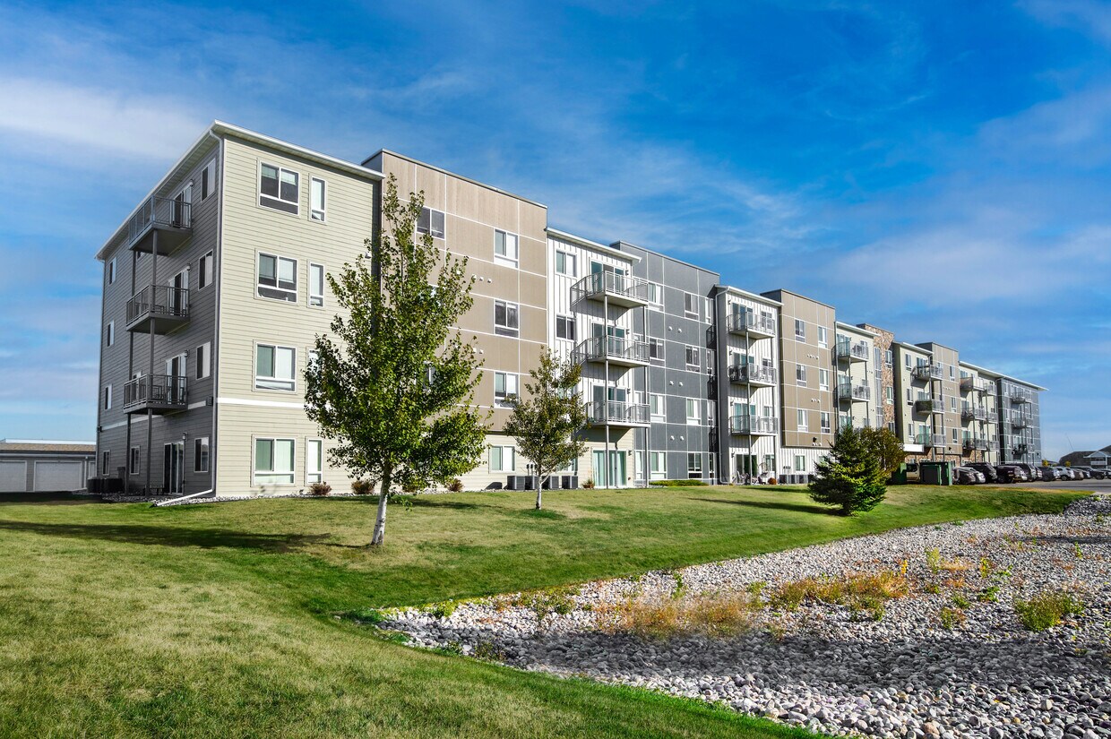 Foto principal - Stone Creek Apartments