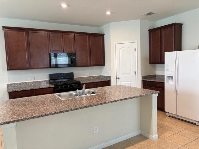 Building Photo - 2948 Cotton Gin Dr