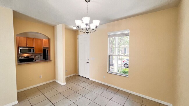 Foto del edificio - Available May 13th! Gorgeous 2/2 Town Home...