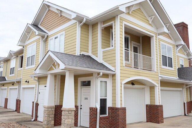 Afuera - 2015 Walden Pond Way