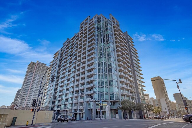 Building Photo - 1080 Park Blvd