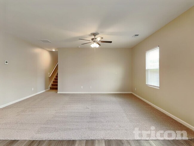 Foto del edificio - 44 Dorsey Wy