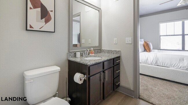 Foto del edificio - 4689 Mustang Pkwy