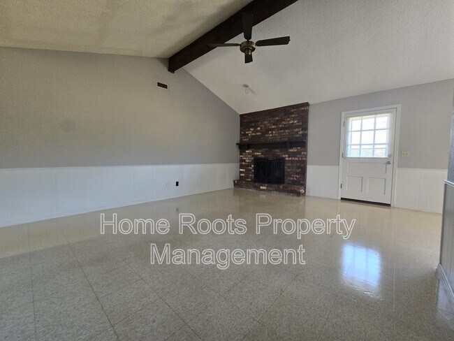 Building Photo - 1610 S 17th St