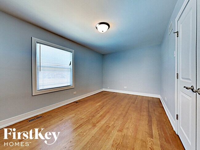 Building Photo - 5434 Georgetown Dr