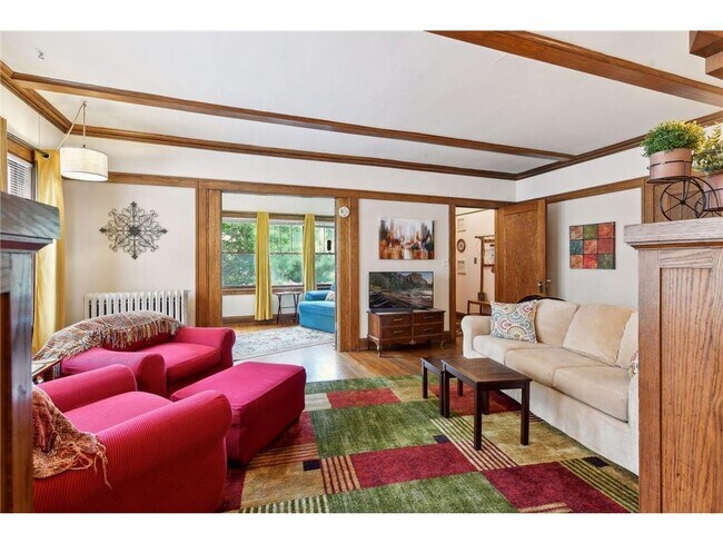 Foto del edificio - 3319 Emerson Ave S