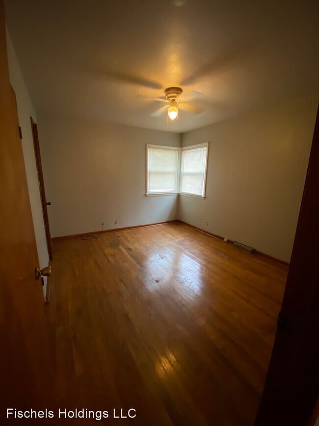 Building Photo - 1 br, 1 bath House - 1135 Hawthorne Ave