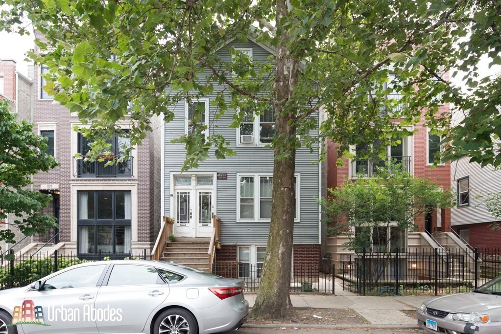 Foto principal - 1075 N Hermitage Ave