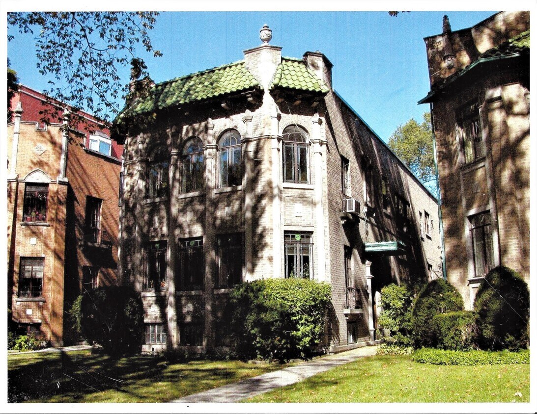 Primary Photo - 2519 Central St