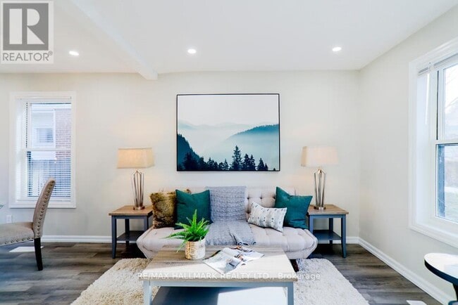 Building Photo - 4 Freeman St