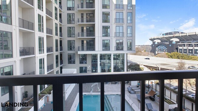 Foto del edificio - 1007 S Mint St