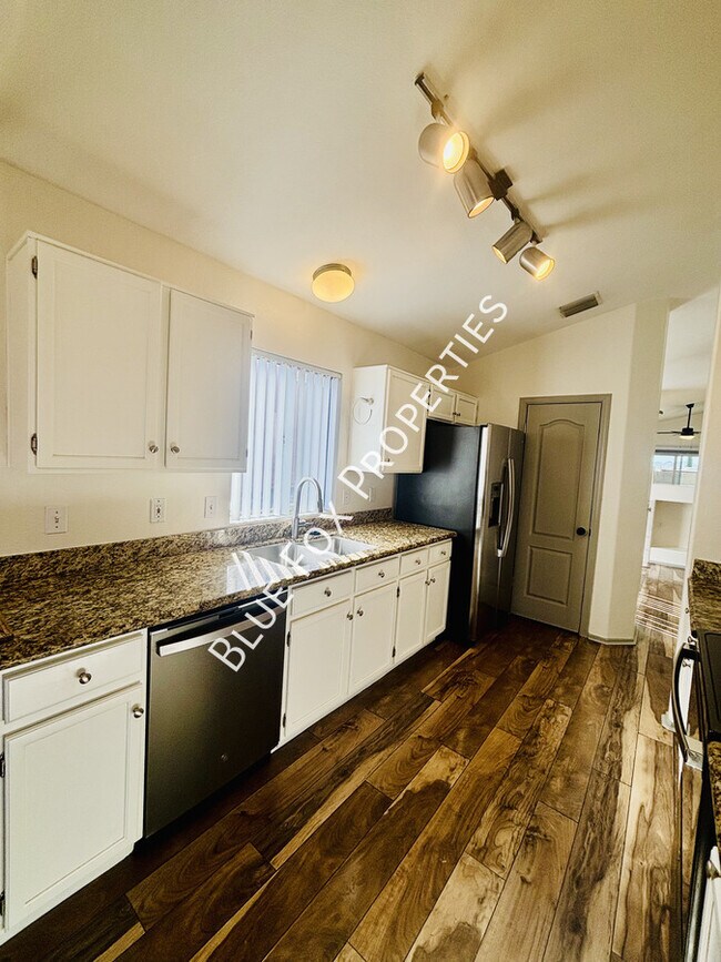 Foto del edificio - 4307 W Bunk House Rd