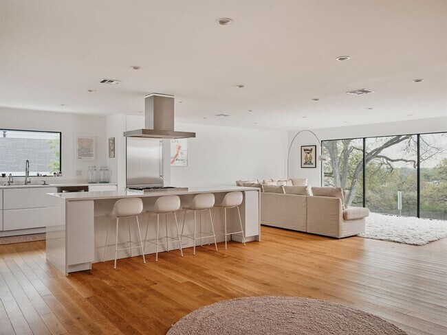 Foto del edificio - 4908 Balcones Dr