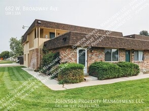 Building Photo - 682 W Broadway Ave
