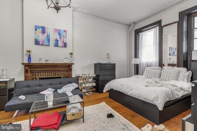 Foto del edificio - 3953 Baltimore Ave