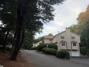 Building Photo - 73 Arrowhead Cir