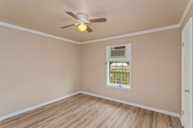 Foto del edificio - Lake Charles, Home for Rent