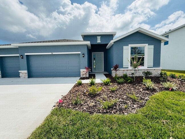 Photo - New built 4 bedroom 3 bath 3 car garage in Coddington Subdivision House