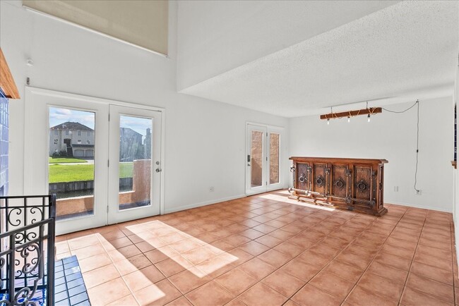 Building Photo - 17 Antilles Ln