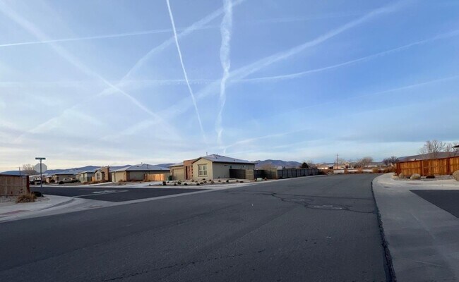 Building Photo - 158 Jennys Ln