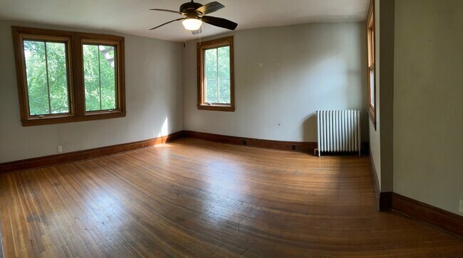 Building Photo - 123 Bidwell Pky