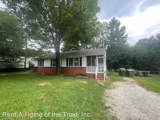 Building Photo - 3 br, 1 bath House - 2501 Timber Lane