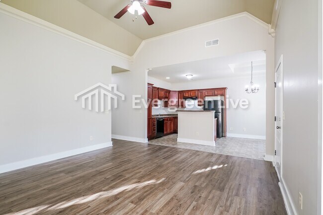 Foto del edificio - 121 Kingston Ct