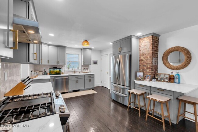 Foto del edificio - 555 Ocean Rd