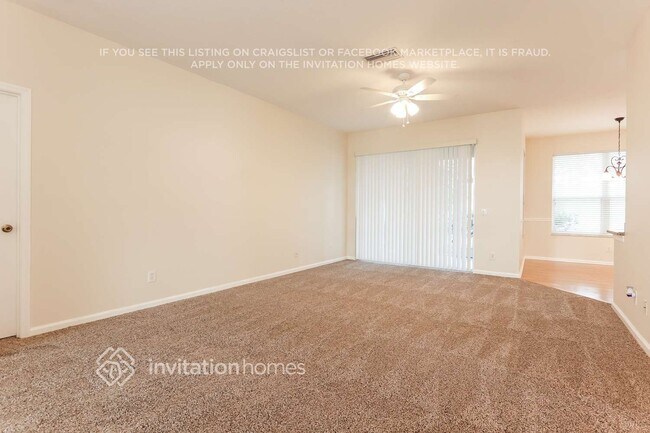 Foto del edificio - 4259 Tennyson Way