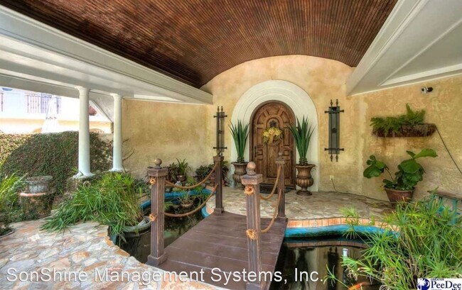 Foto del edificio - 5 br, 4.5 bath House - 2751 Ascot Dr