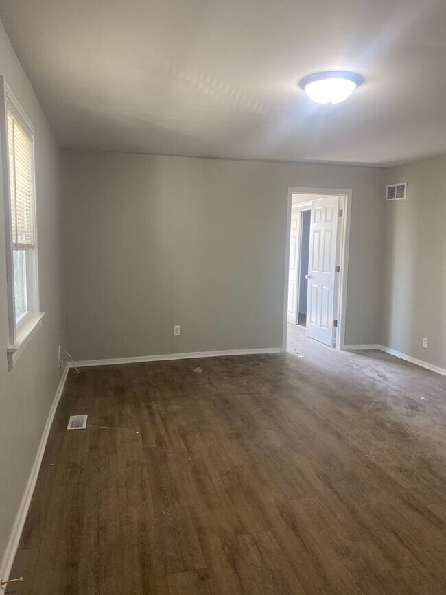 Foto del edificio - 2507-2509 N 19th-M&amp;N HOLDINGS