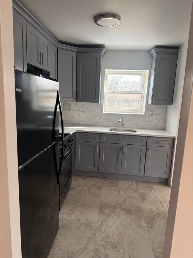 Foto del edificio - 3550 Palmer Ave