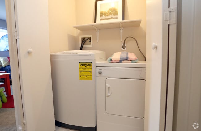 In Unit Laundry - Greenville Place Apartments