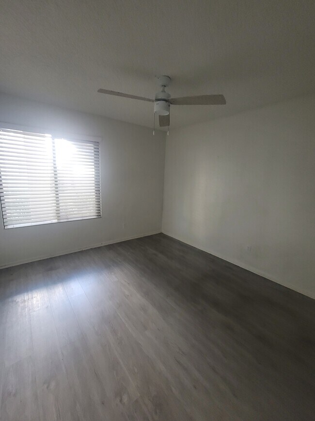 Foto del edificio - 8461 Westmore Rd