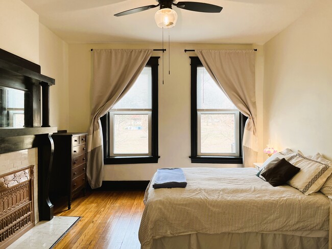 Building Photo - 3524 S Compton Ave