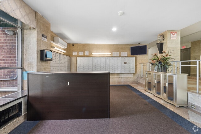 Foto del vestíbulo - Glenwood Apartments