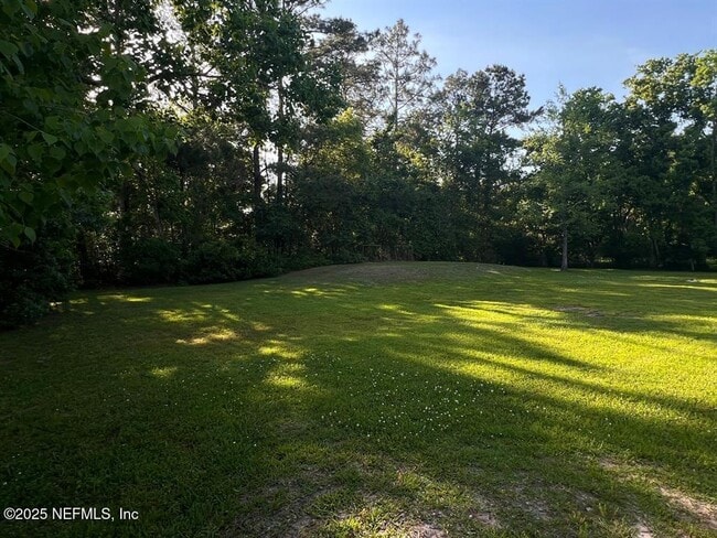 Foto del edificio - 54071 Armstrong Rd
