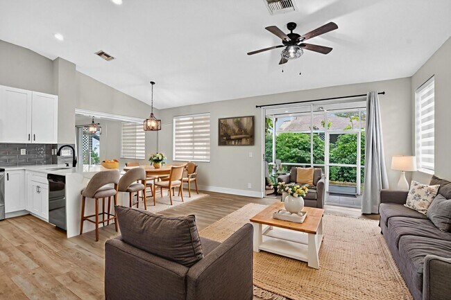 Foto del edificio - 851 NW 42nd Pl