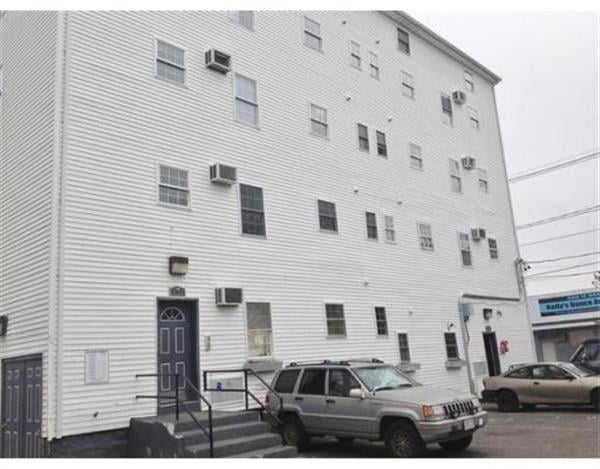 Foto del edificio - 153 Belleville Ave