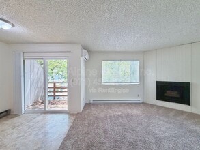 Building Photo - 13325 SW 17th St