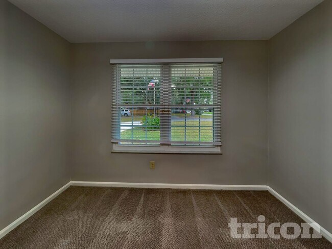 Foto del edificio - 13105 Rivergate Ln