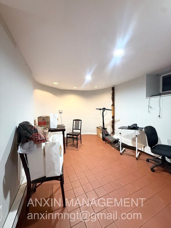 Foto del edificio - 71 Gardner St