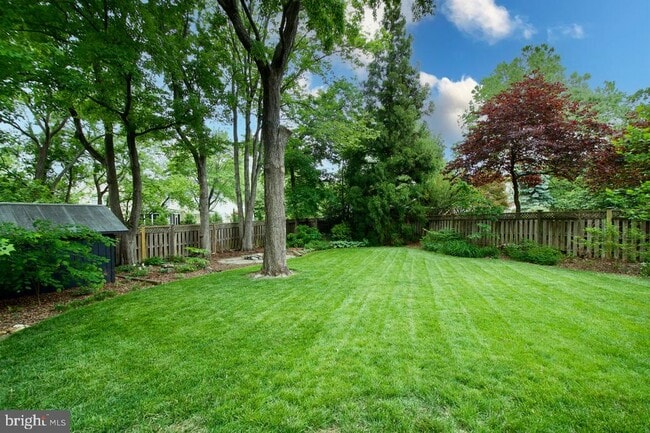 Building Photo - 6007 Shaffer Dr