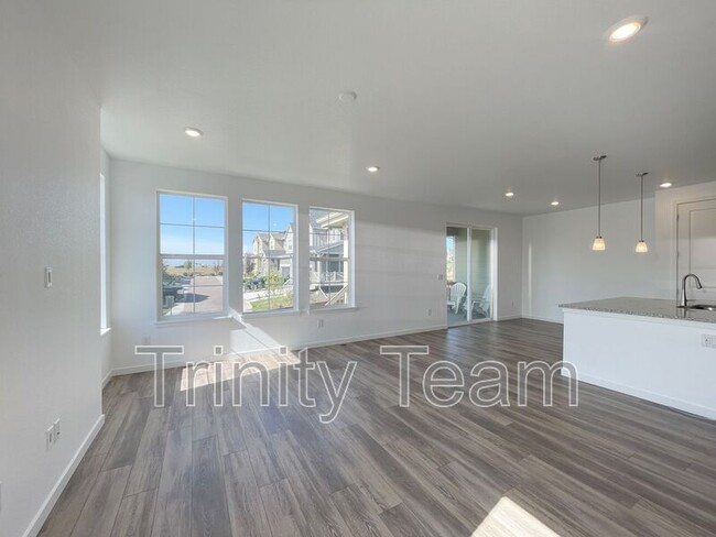 Foto del edificio - 9560 Sedalia St