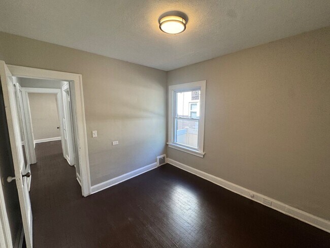 Foto del edificio - 471 E 143rd St