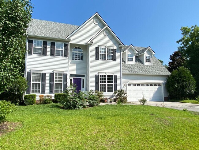 Building Photo - Beautiful 4 Bedroom Home In Hunter's Creek