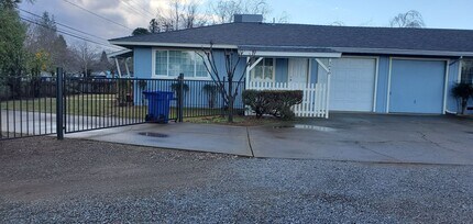 Building Photo - 3440-3442 Alta Mesa Dr
